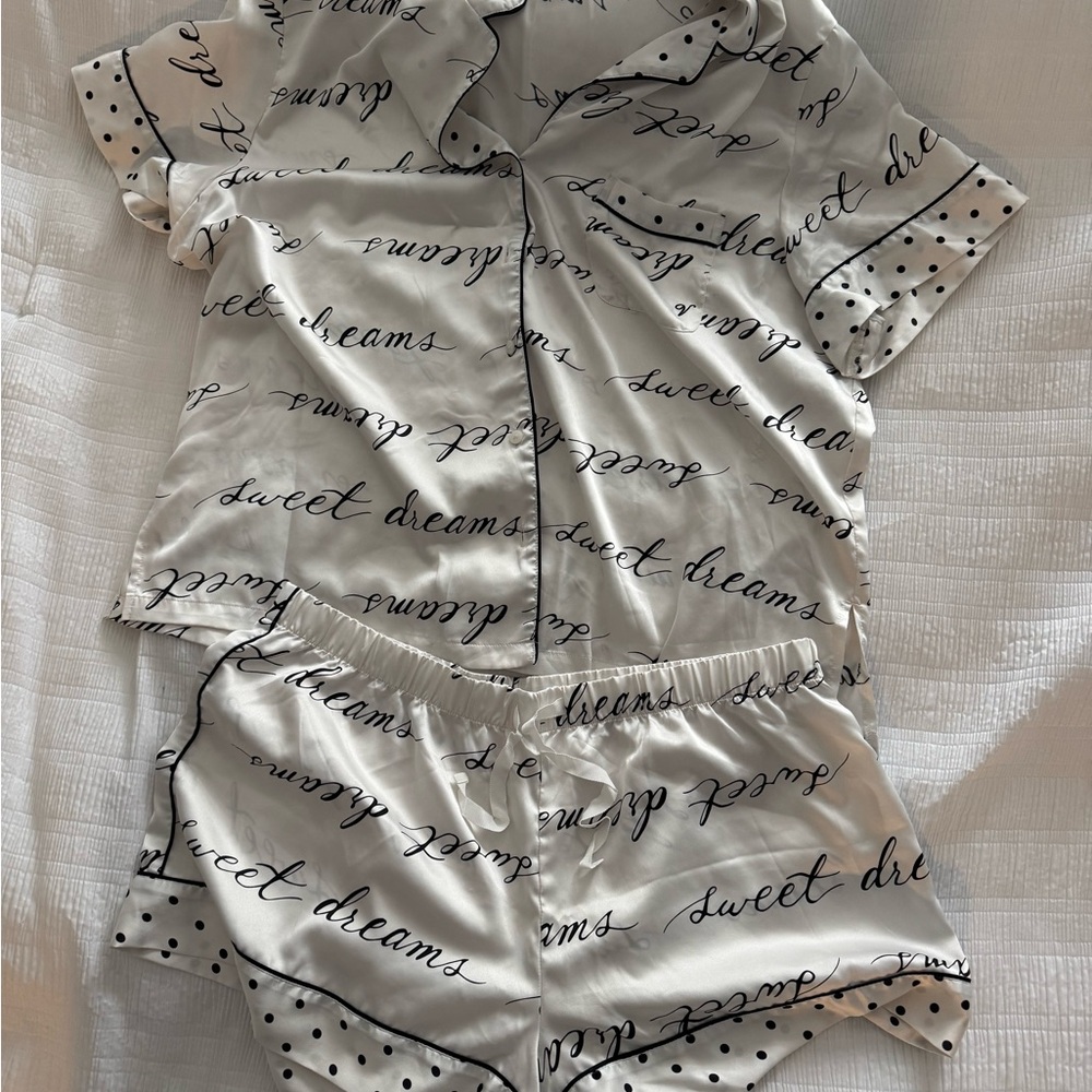 Victoria's Secret White 'Sweet Dreams' Pajama Set